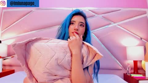 Luna Page online show from February 20, 2025, 6:02 pm
