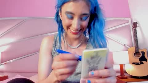 Luna Page online show from February 28, 2025, 2:20 pm