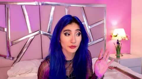Luna Page online show from September 15, 2025, 10:43 pm
