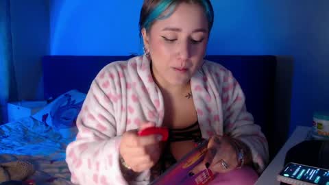 Julieth  online show from March 30, 2026, 11:55 am