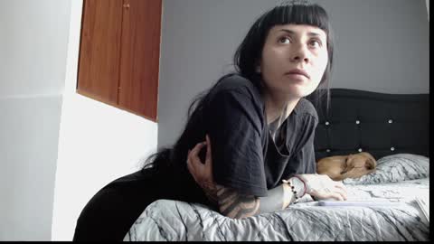 emilyperci  instagram online show from January 31, 2025, 5:32 pm