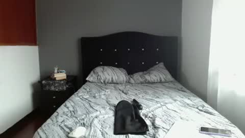 emilyperci  instagram online show from February 19, 2025, 3:38 pm