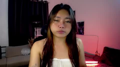Luna online show from April 19, 2026, 4:28 pm