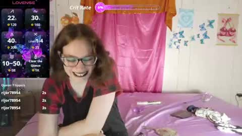 lunaquinn45 online show from June 25, 2026, 3:16 pm