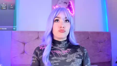 Luna  online show from February 19, 2025, 6:43 pm