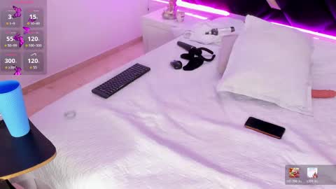 Lia 3 online show from April 22, 2026, 10:44 pm