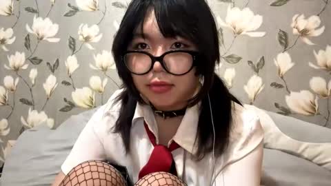 Yuna online show from October 24, 2025, 2:13 pm