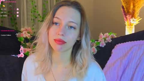 Kelly online show from December 5, 2025, 2:47 pm