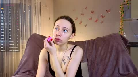 Kelly online show from May 4, 2026, 4:03 pm