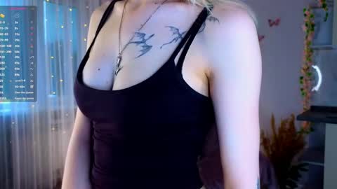 Kelly online show from May 8, 2026, 3:50 pm