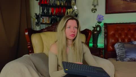 Luna Rishi online show from March 21, 2026, 7:13 am