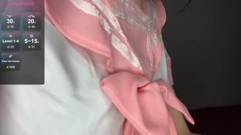 LunarMoly online show from April 18, 2026, 3:38 pm