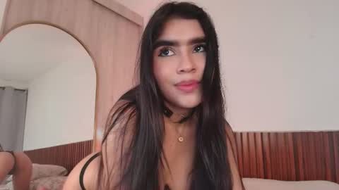 Luna Rousse online show from June 20, 2026, 2:25 am