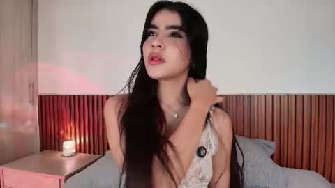 Snapshot of lunarousse_ chatting on July 15, 2026, 3:12 am Luna Rousse online show from July 15, 2026, 3:12 am