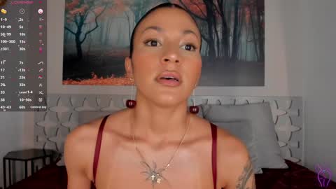 Snapshot of lunaruso chatting on January 12, 2025, 2:14 am Luna Ruso  online show from January 12, 2025, 2:14 am