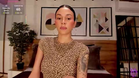 Snapshot of lunaruso chatting on September 21, 2025, 7:48 pm Luna Ruso  online show from September 21, 2025, 7:48 pm