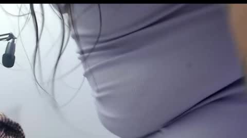 luna online show from November 23, 2025, 7:24 pm