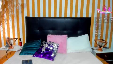 Snapshot of lunatoledo chatting on October 16, 2025, 12:39 pm Luna Toledo online show from October 16, 2025, 12:39 pm