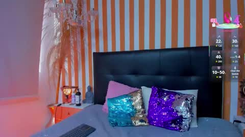 Luna Toledo online show from January 19, 2026, 1:04 pm