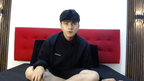 lunaydream online show from April 19, 2026, 11:31 am