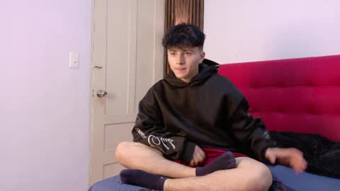 lunaydream online show from May 5, 2026, 11:18 am