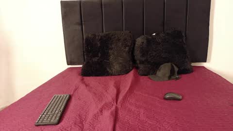 lunaydream online show from May 7, 2026, 4:01 pm