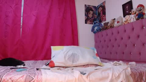 Snapshot of lunita2020x chatting on September 17, 2025, 12:34 am Luna online show from September 17, 2025, 12:34 am