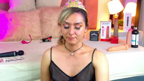 lunitadiva online show from January 31, 2026, 7:11 pm