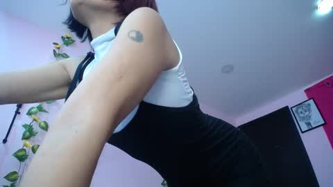 Snapshot of lunitaqueen_ chatting on October 14, 2025, 6:03 am Luna Tamara online show from October 14, 2025, 6:03 am