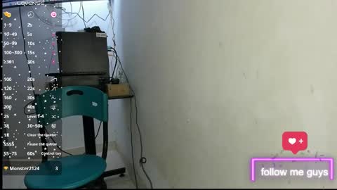 lunna_noir online show from February 18, 2026, 2:02 pm