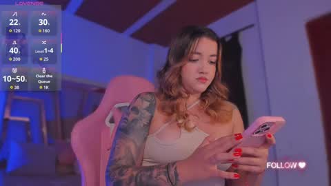 LUNA ROSE online show from November 8, 2025, 6:29 pm