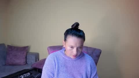 Snapshot of lunnadoll chatting on March 19, 2026, 2:48 am Katty what ever do you want on my pv is for extra tokens minimi 250 tks ty u for understand online show from March 19, 2026, 2:48 am