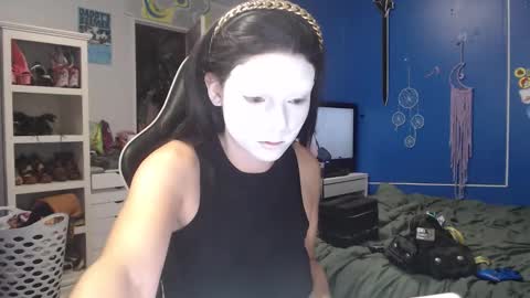 Snapshot of lunobbione chatting on October 24, 2025, 5:53 pm Lunobbione online show from October 24, 2025, 5:53 pm