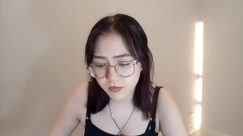 Snapshot of lupefaulker chatting on March 20, 2026, 2:11 pm Roxie online show from March 20, 2026, 2:11 pm