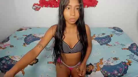 lupita_hot77 online show from February 23, 2026, 4:10 am