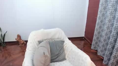 PAULINA online show from October 25, 2025, 7:41 pm