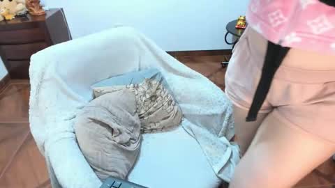 Snapshot of luscious86 chatting on April 7, 2026, 11:26 pm PAULINA online show from April 7, 2026, 11:26 pm