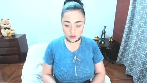 PAULINA online show from July 3, 2026, 8:37 pm