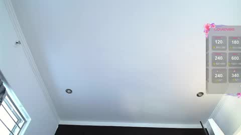 lusciouslipsxx online show from May 4, 2026, 6:31 am