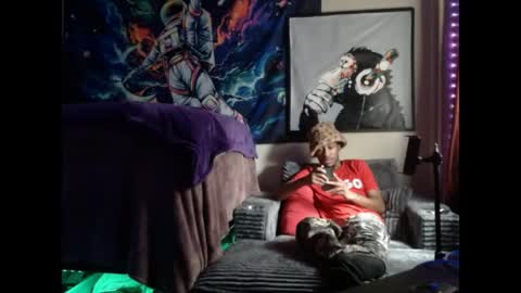 LUST online show from May 27, 2026, 1:52 pm