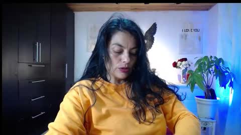 Angela 3 online show from September 23, 2025, 12:13 am