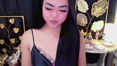 Snapshot of lustfuloffendertrina chatting on March 27, 2026, 2:39 am Trina online show from March 27, 2026, 2:39 am
