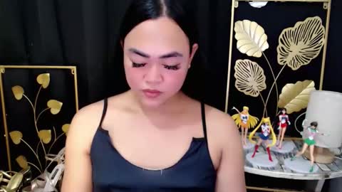 Snapshot of lustfuloffendertrina chatting on April 10, 2026, 6:07 am Trina online show from April 10, 2026, 6:07 am