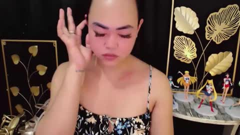 Snapshot of lustfuloffendertrina chatting on April 14, 2026, 7:03 am Trina online show from April 14, 2026, 7:03 am