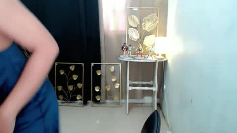 Snapshot of lustfuloffendertrina chatting on May 4, 2026, 2:18 am Trina online show from May 4, 2026, 2:18 am