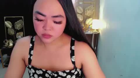 Snapshot of lustfuloffendertrina chatting on May 8, 2026, 3:01 am Trina online show from May 8, 2026, 3:01 am