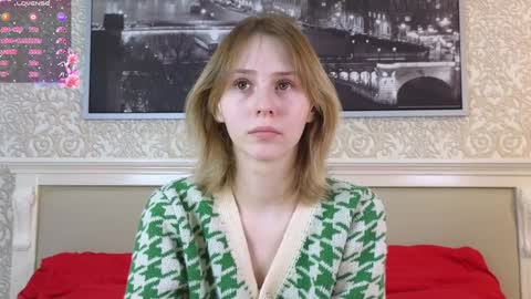Chloe online show from January 24, 2025, 3:13 pm