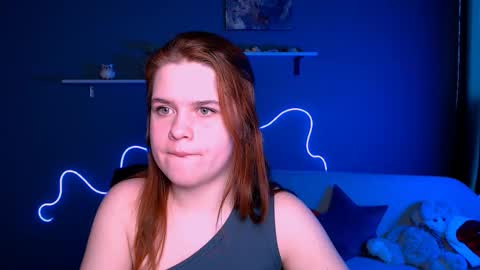 lusy_puff online show from February 11, 2025, 9:53 am