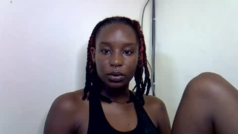 lutino_lovebirds online show from July 12, 2026, 6:04 am