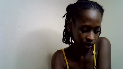 lutino_lovebirds online show from July 14, 2026, 1:30 am